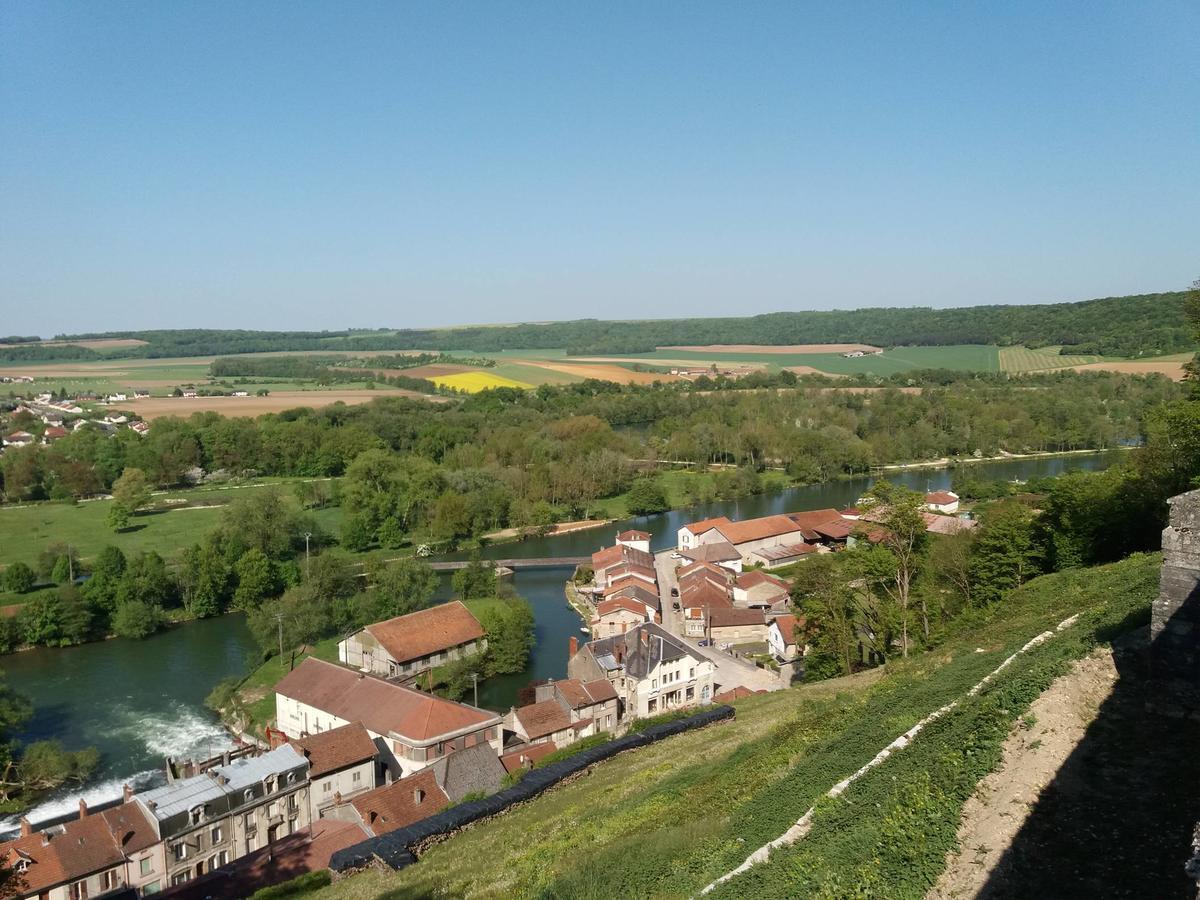 Dun-sur-Meuse Chambres D'Hotes Notre Paradis المظهر الخارجي الصورة